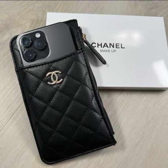 Chanel Beauté GWP Classic Phone Case Cardholder Wallet Pouch Quilted Pattern - Picture 5 of 14